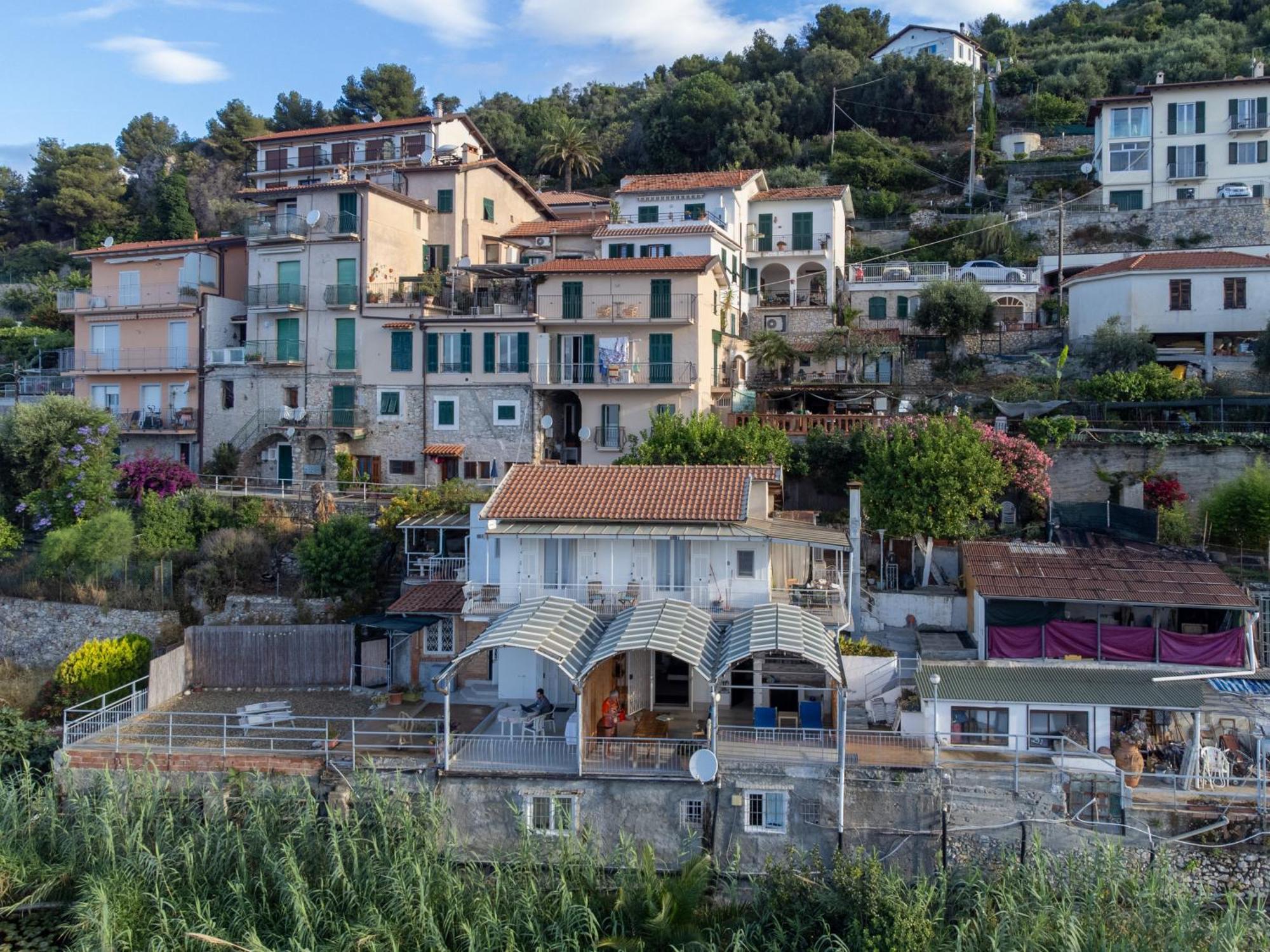 Total Sea View Grimaldi Apartment